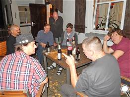 Plausch in kühler Herbstnacht