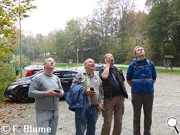 eindeutig hoch