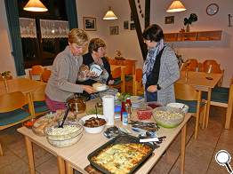 Vorbereitung des Abendbuffets