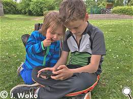 Pausenbeschäftigung der Jugend