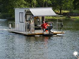 per Hausboot zur AFT
