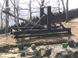 nachgebaute Steinschleuder