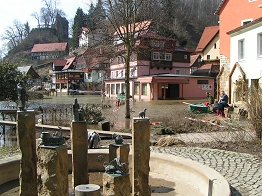 Zentrum von Rathen whrend des Elbhochwassers 8. April 2006; im Sommer waren alle Hochwasserschden beseitigt