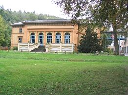 Kurhaus (1875), neoklassizistisch