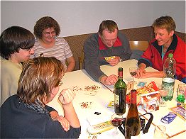 An einem anderen Tisch wurde fleißig »Knack« gespielt.