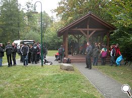 Rastplatz am Kahnfährhafen - Steffen hat alles im Blick