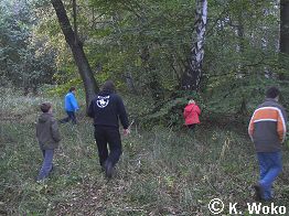Alles ausschwärmen und suchen.