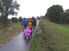 weiter auf dem Oderdeich