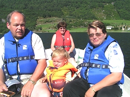 Alle in einem Boot!