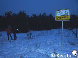 Auch nahende Dunkelheit kann einen echten Geo-Cacher nicht von der Suche nach  GC1RRQC abhalten.