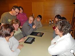 Erfahrungsaustausch über Laptop, Tablet und Co. Erfahrungsaustausch über Laptop, Tablet und Co.