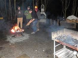 Der Grill ist vorgewärmt. Der Grill ist vorgewärmt.