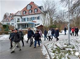Wir erreichen die Belvederer Allee.